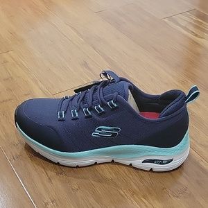 Skechers Slip resistant shoes